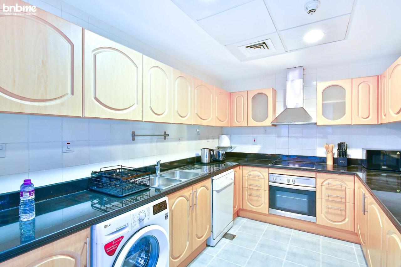 Bnbmehomes - Sit Back & Enjoy Seeing The Luxury Yachts Drive By - B67 Dubai Ngoại thất bức ảnh