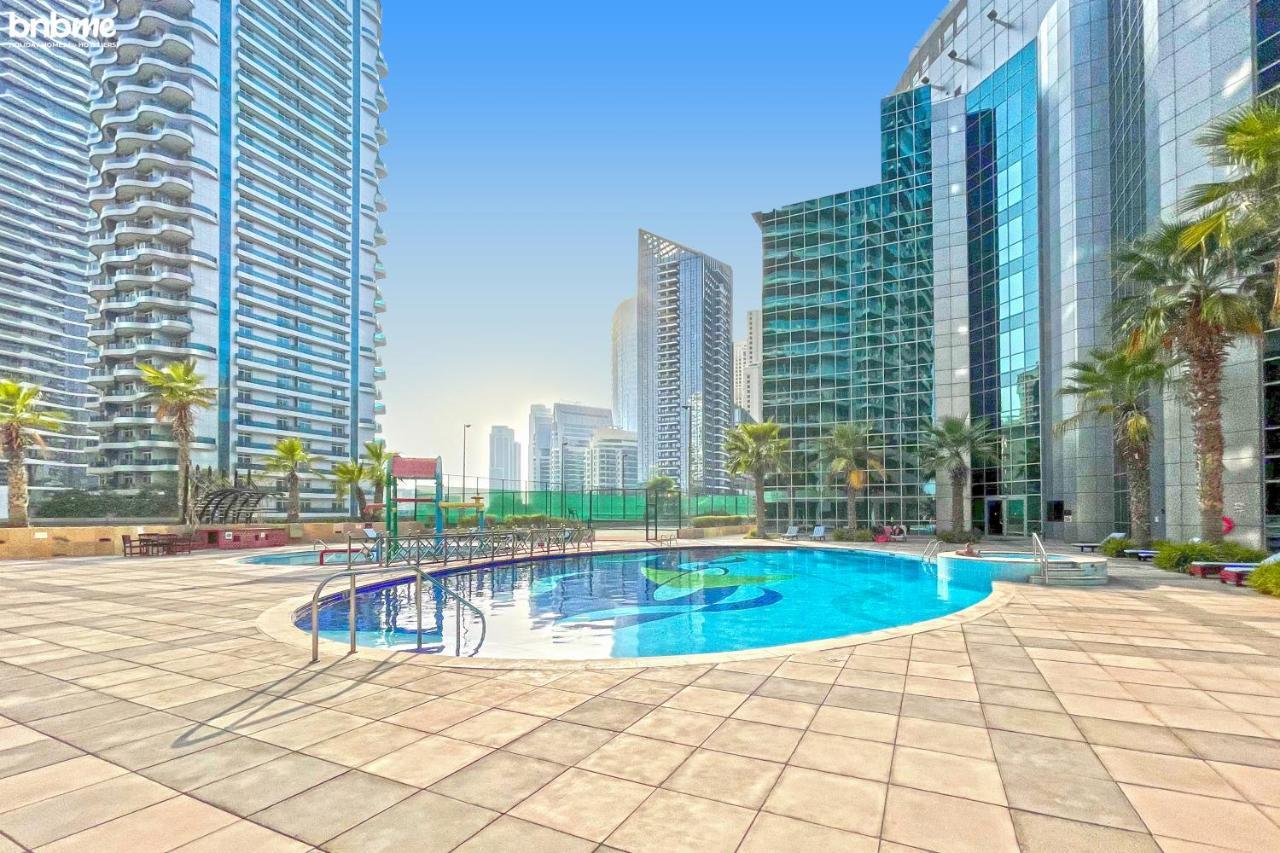 Bnbmehomes - Sit Back & Enjoy Seeing The Luxury Yachts Drive By - B67 Dubai Ngoại thất bức ảnh