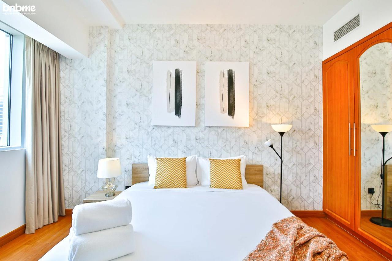 Bnbmehomes - Sit Back & Enjoy Seeing The Luxury Yachts Drive By - B67 Dubai Ngoại thất bức ảnh