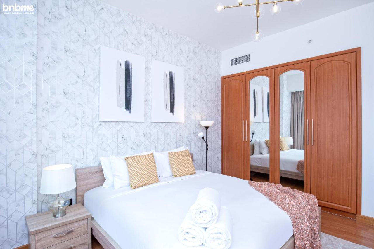 Bnbmehomes - Sit Back & Enjoy Seeing The Luxury Yachts Drive By - B67 Dubai Ngoại thất bức ảnh